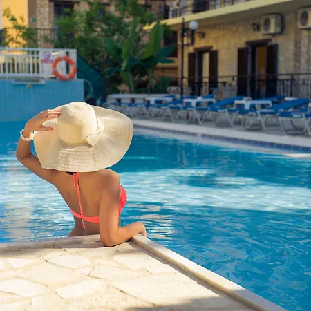 Elena's 2* Kalamaki (Zakynthos)