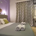 Hotel Elena's