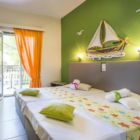 Elena's Hotel