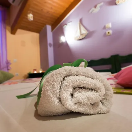 Elena's Hotel