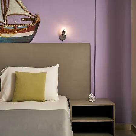Hotel Elena's